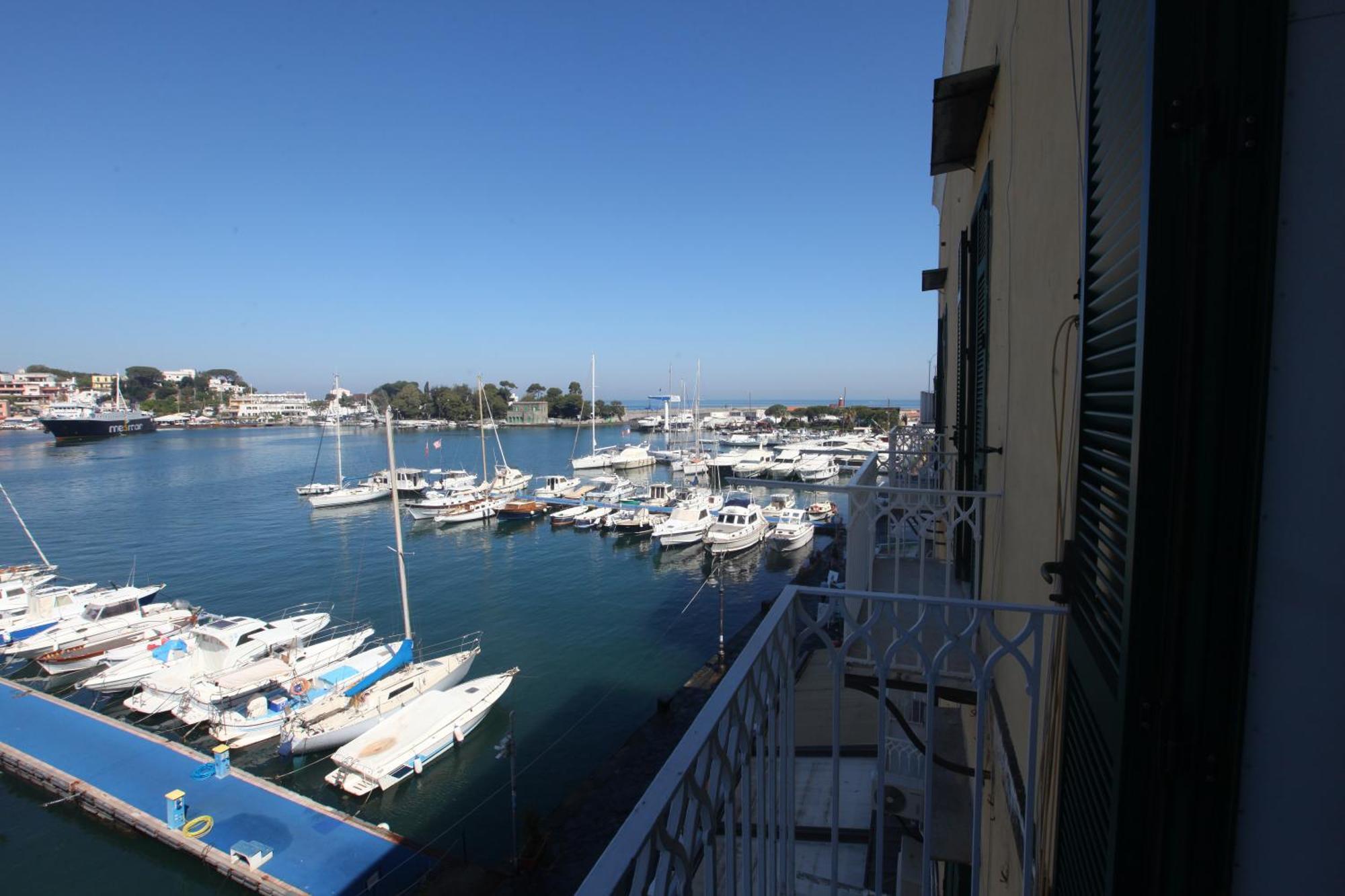 Riva Destra Home By Domusextra Ischia Eksteriør billede
