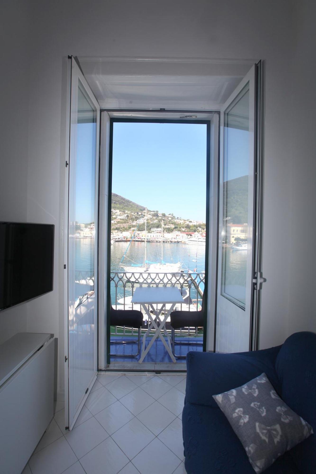 Riva Destra Home By Domusextra Ischia Eksteriør billede